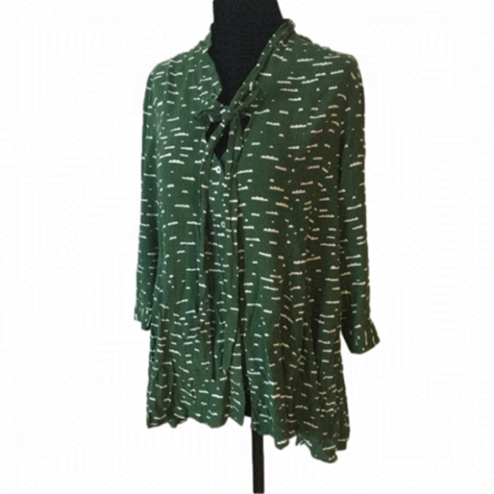 Women’s size medium green blouse. Maeve (Anthropologie) brand.